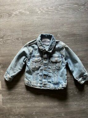 🧡3/15 Zara Denim Jacket Kids 9-12 months
